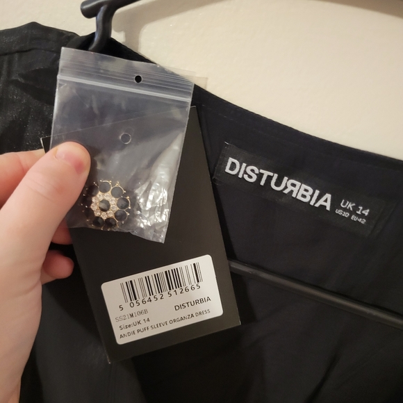 Andie Puff Sleeve Organza Dress - Picture 8 of 9